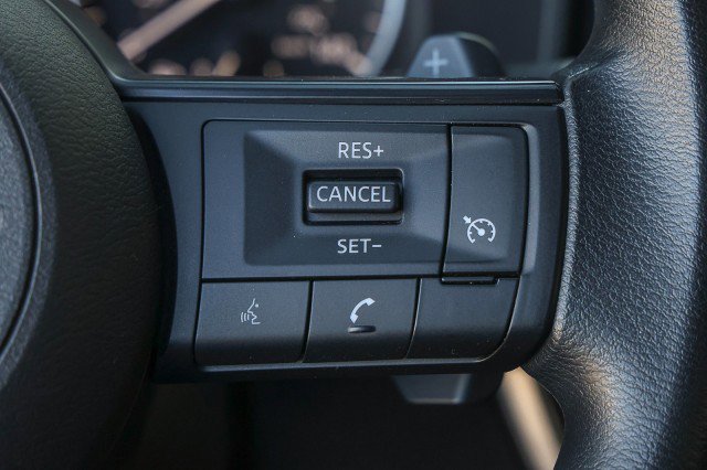Used 2024 Nissan Rogue S FWD image 22