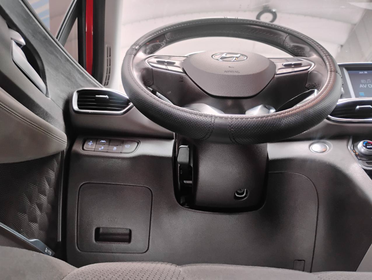 Used 2019 Hyundai Santa Fe SEL FWD image 47