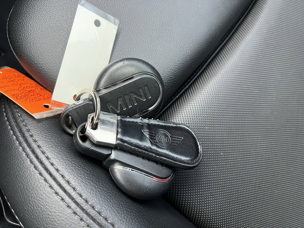 Used 2014 MINI Cooper S image 27