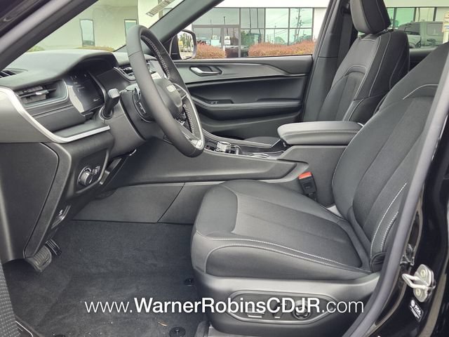 New 2026 Jeep Grand Cherokee L 2WD image 5