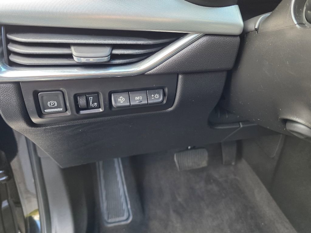 Used 2019 Cadillac XT4 Premium Luxury image 18