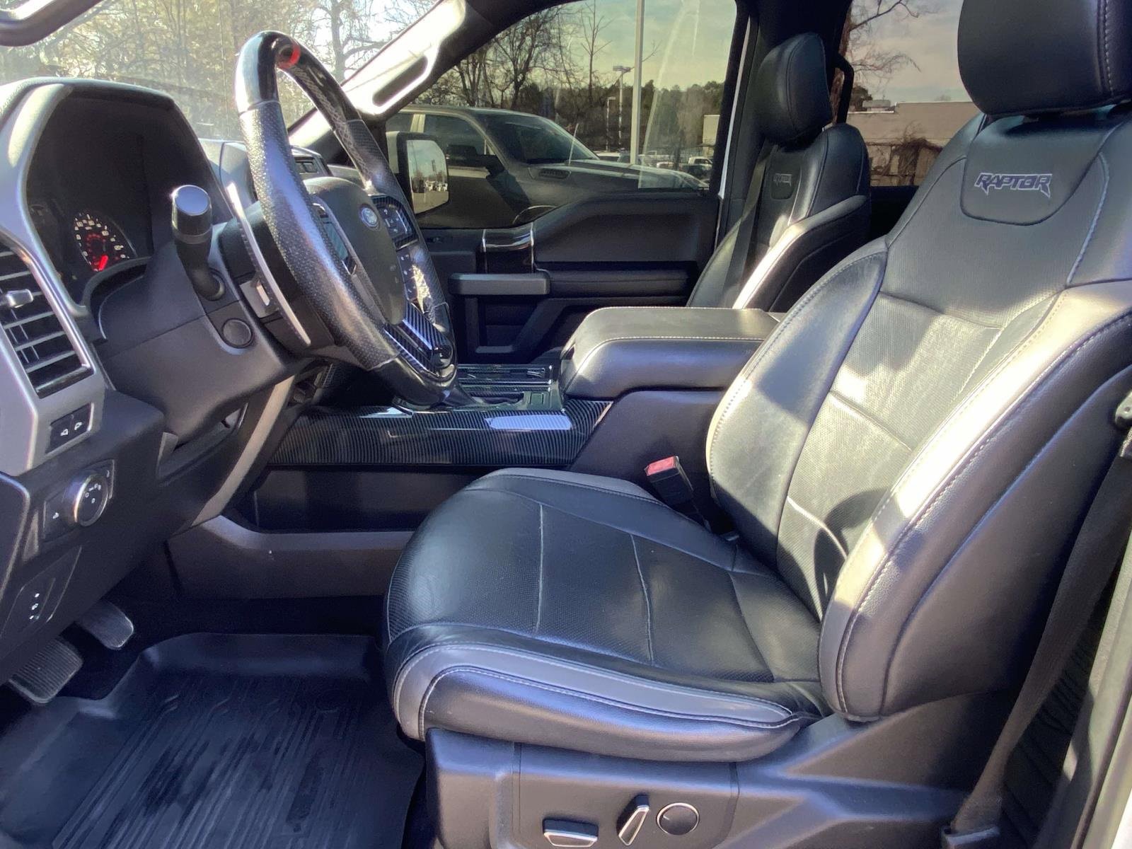 Used 2018 Ford F150 Raptor w/ Equipment Group 802A Luxury image 16