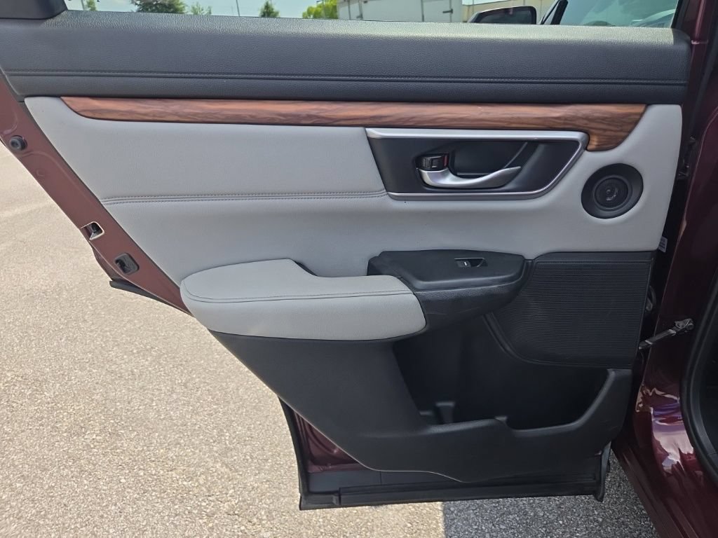 Used 2018 Honda CR-V Touring image 12
