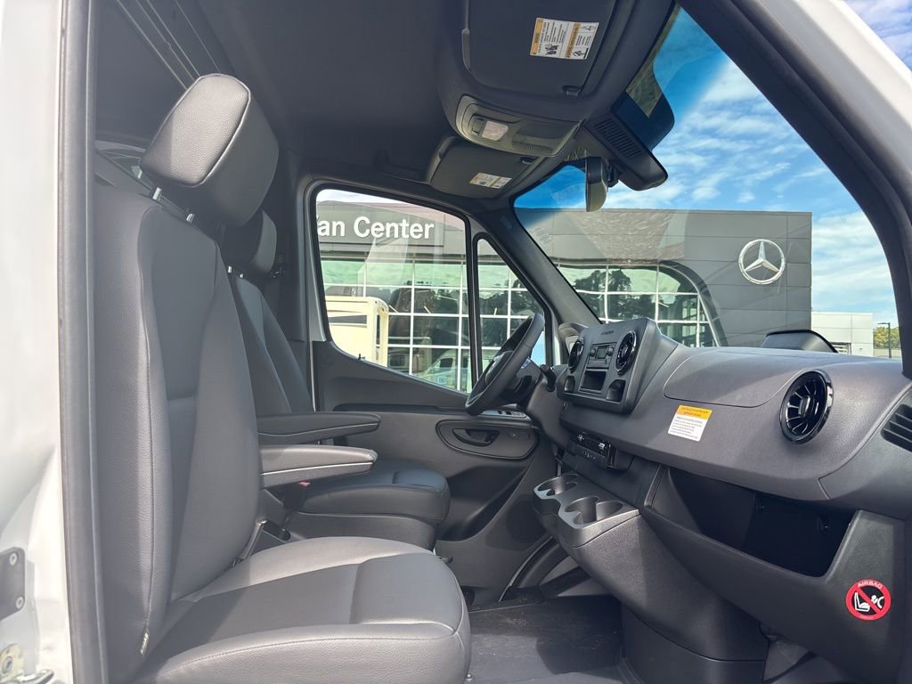 New 2026 Mercedes-Benz Sprinter 2500 image 33