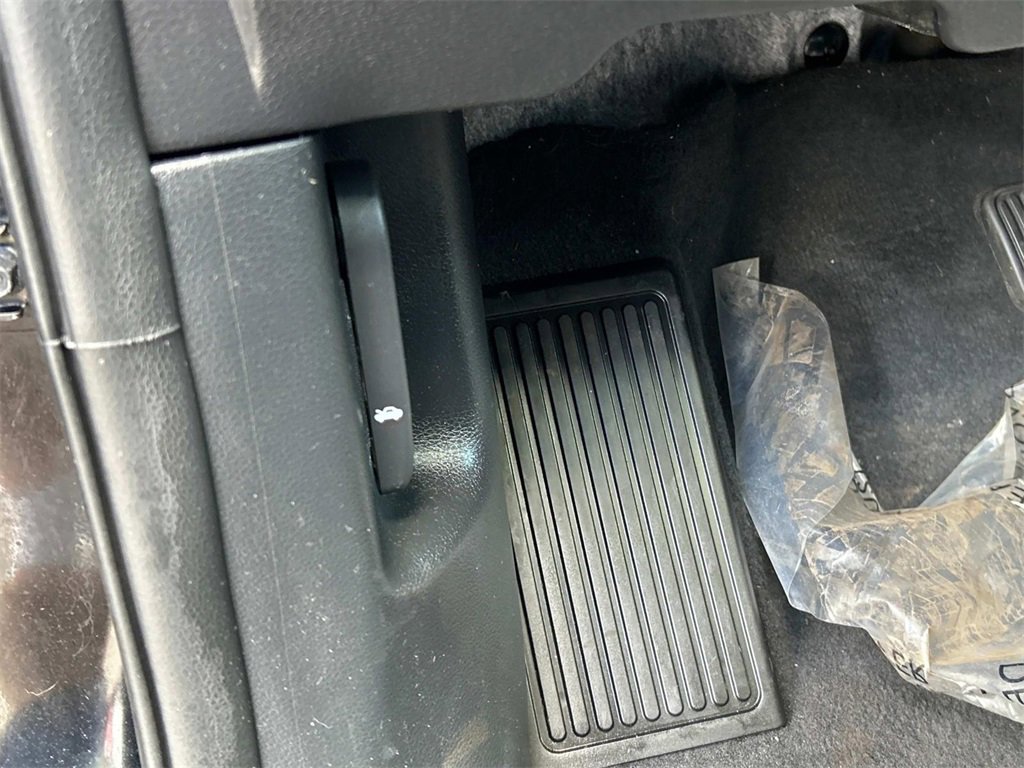 Used 2022 Kia Telluride S image 25