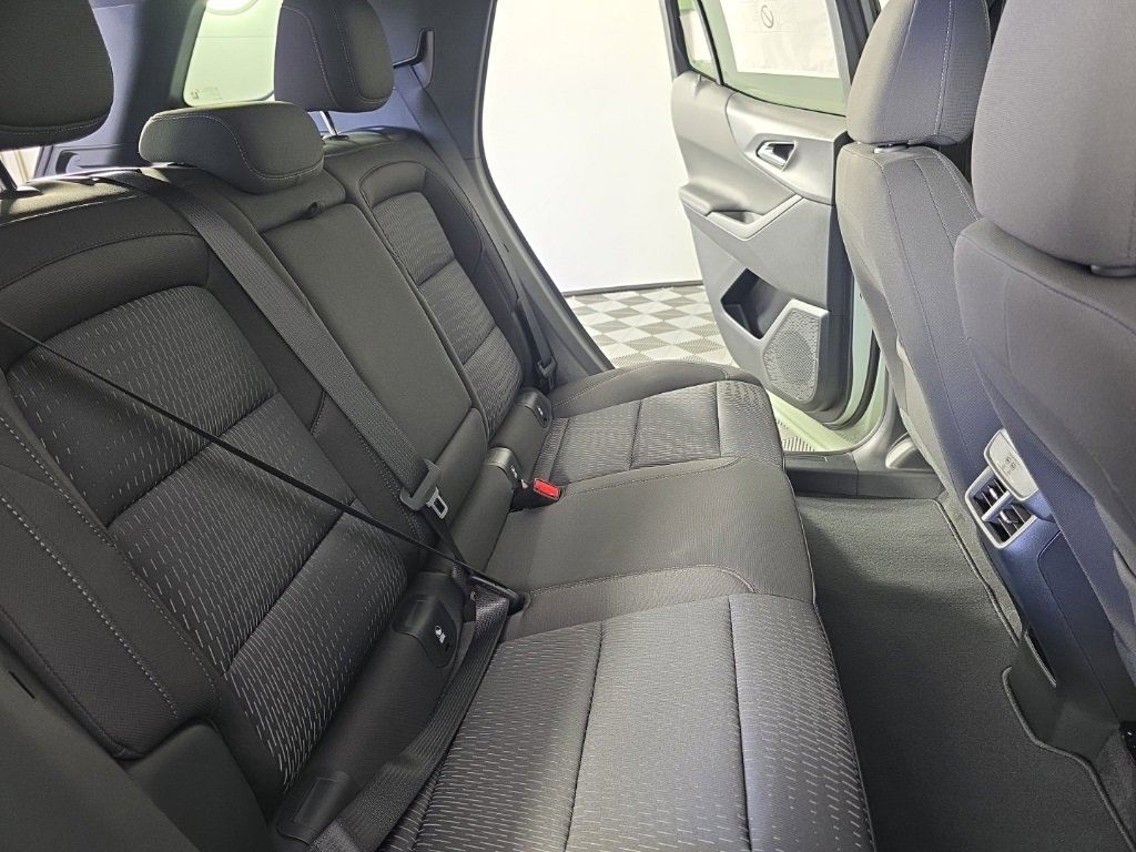 New 2026 Chevrolet Equinox LT image 33