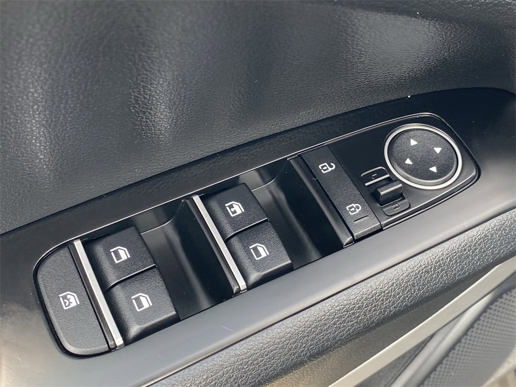 Used 2024 Kia Soul LX w/ Option Group 015 image 21