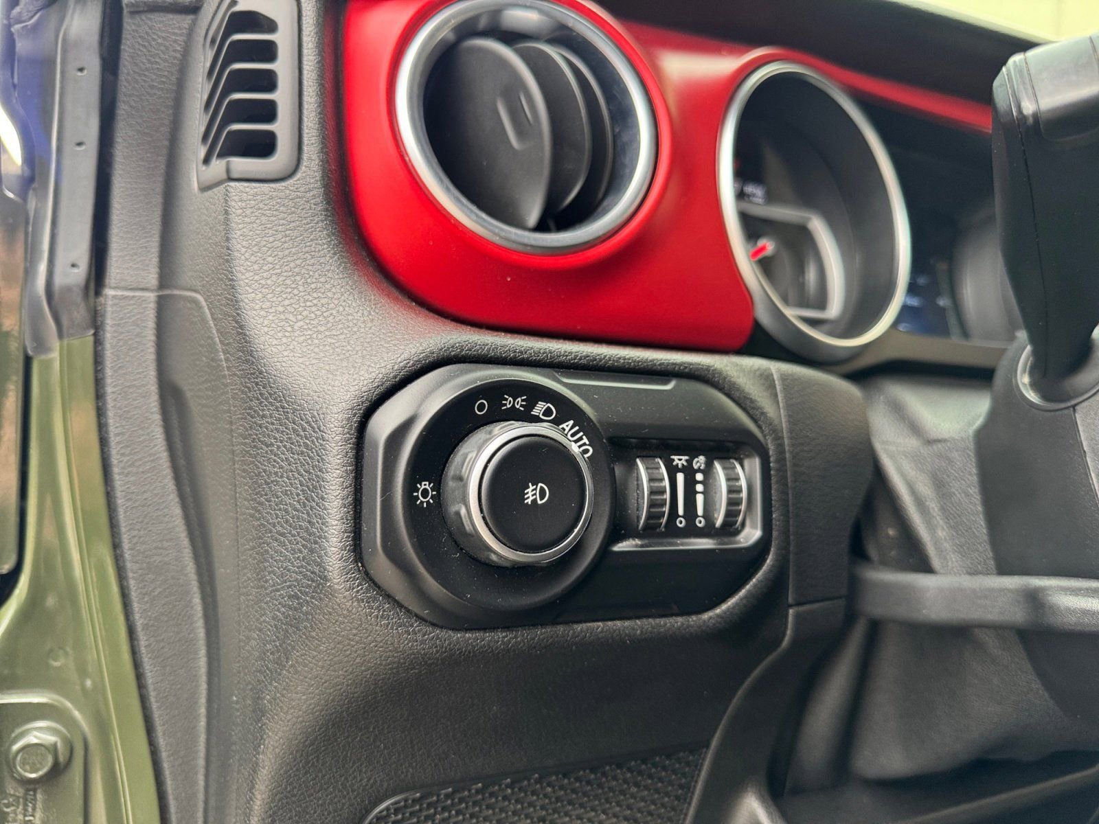 Used 2021 Jeep Wrangler Unlimited Rubicon image 9