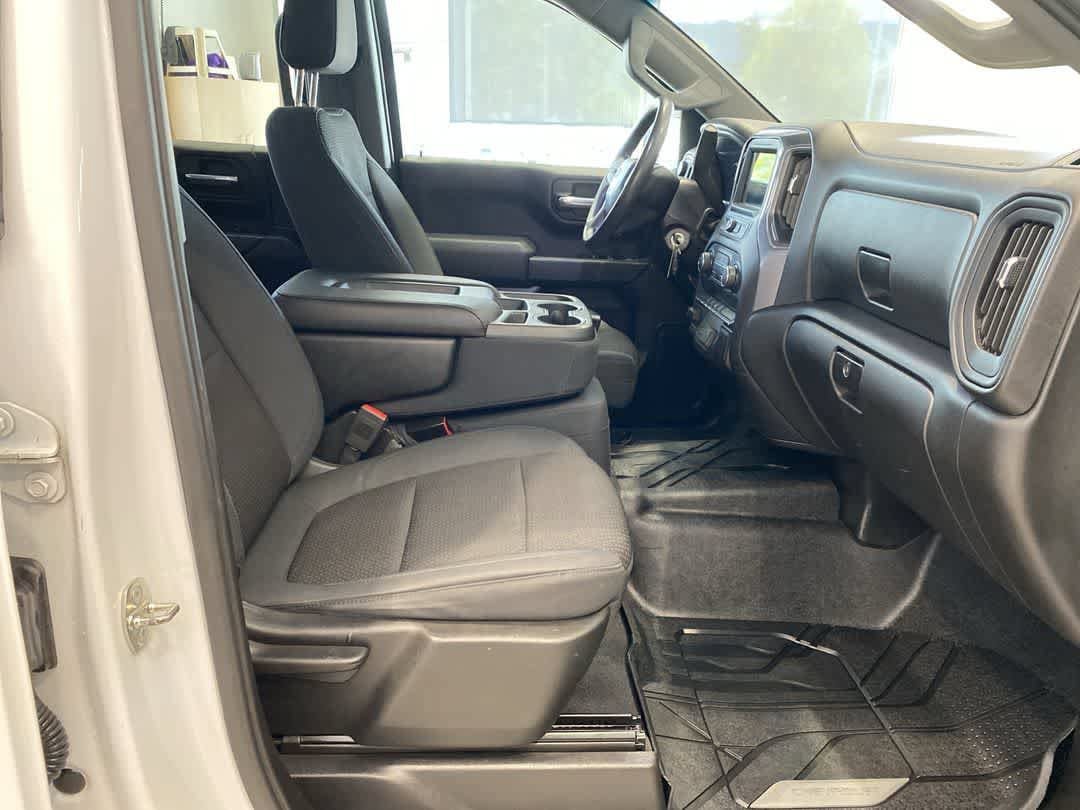 Used 2019 Chevrolet Silverado 1500 Custom Trail Boss w/ Custom Convenience Package AWD/4WD image 33