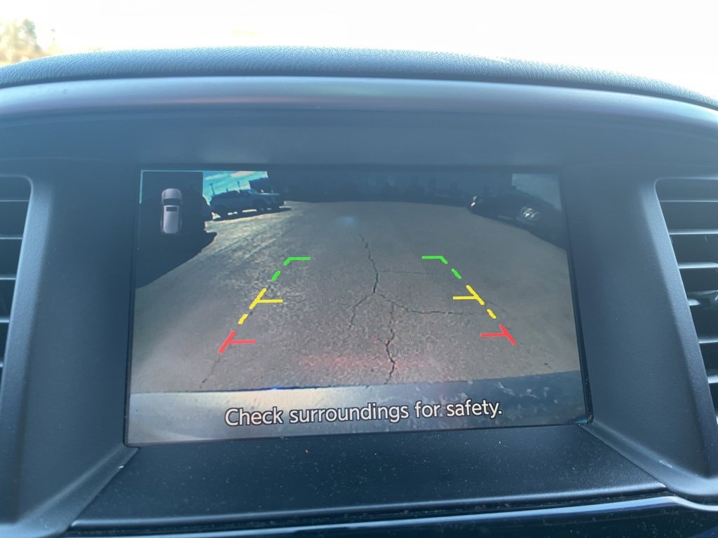 Used 2020 Nissan Pathfinder SV image 13