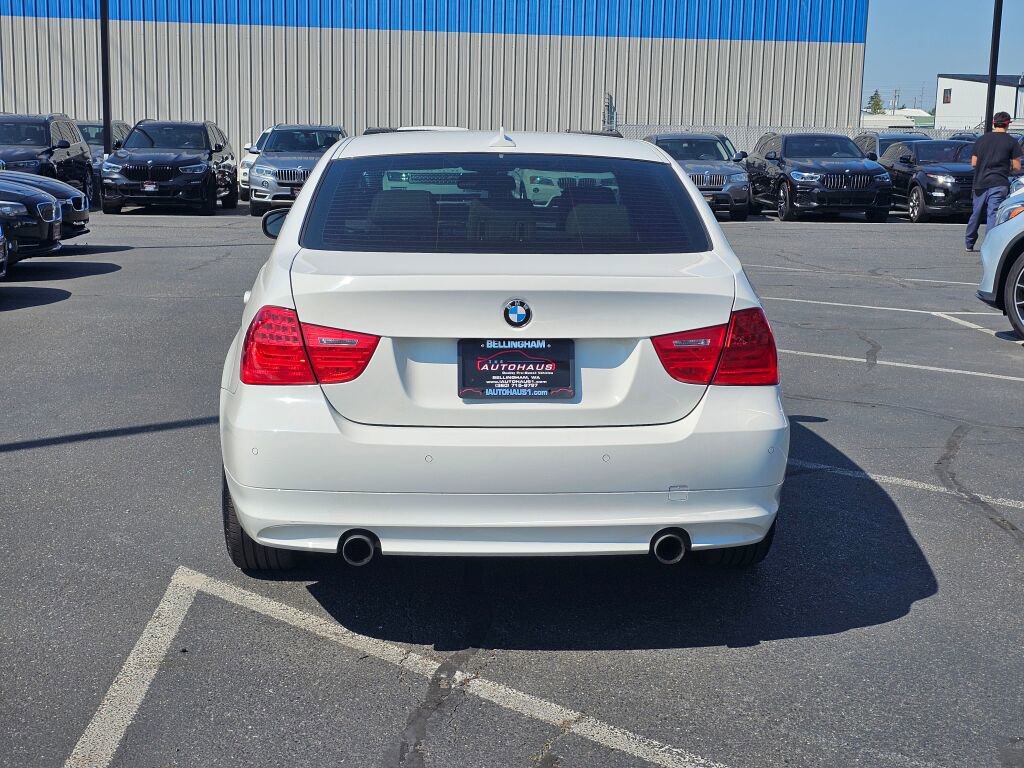 Used 2011 BMW 335i Sedan image 5