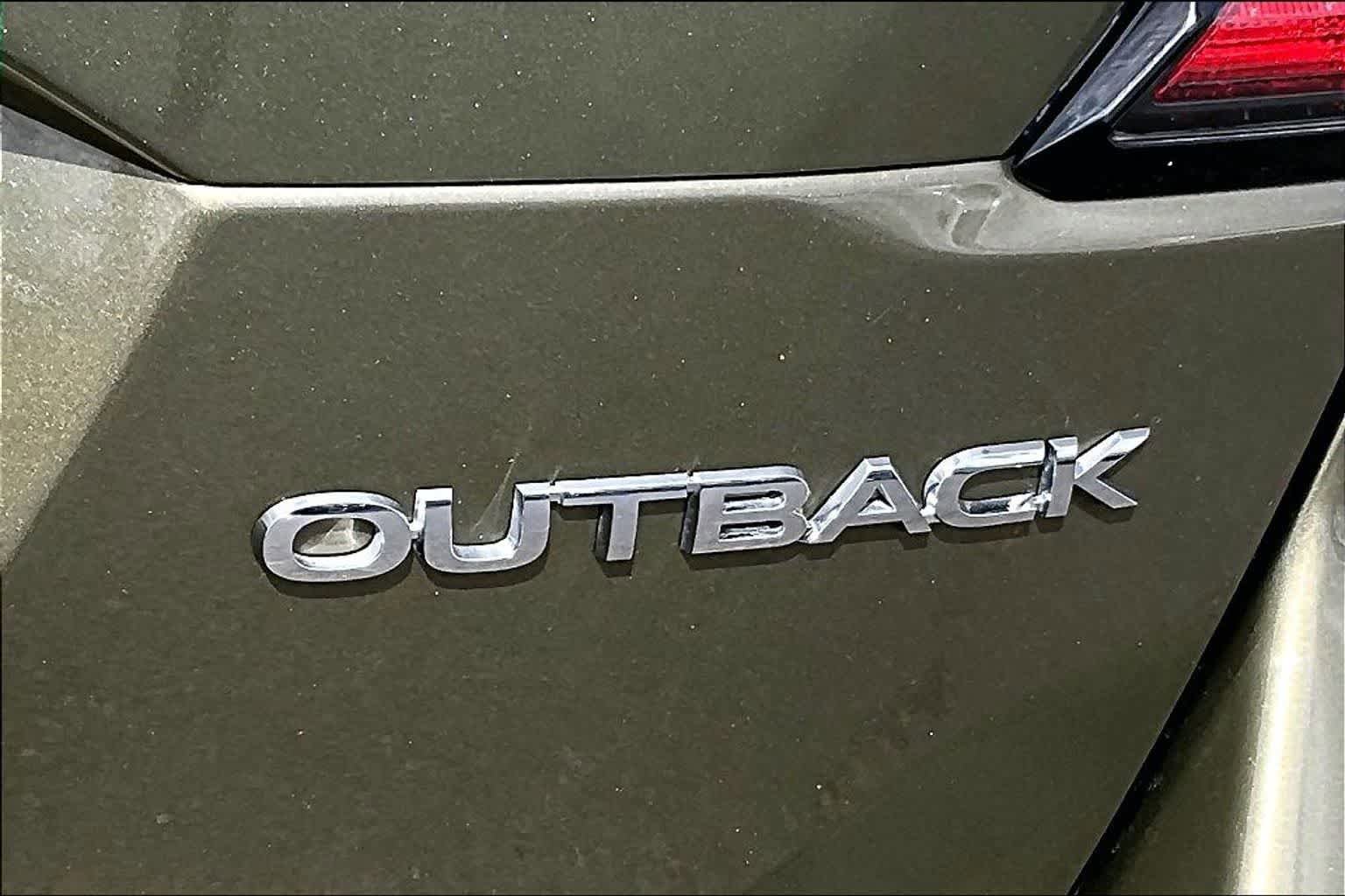 Used 2025 Subaru Outback Premium AWD/4WD image 7