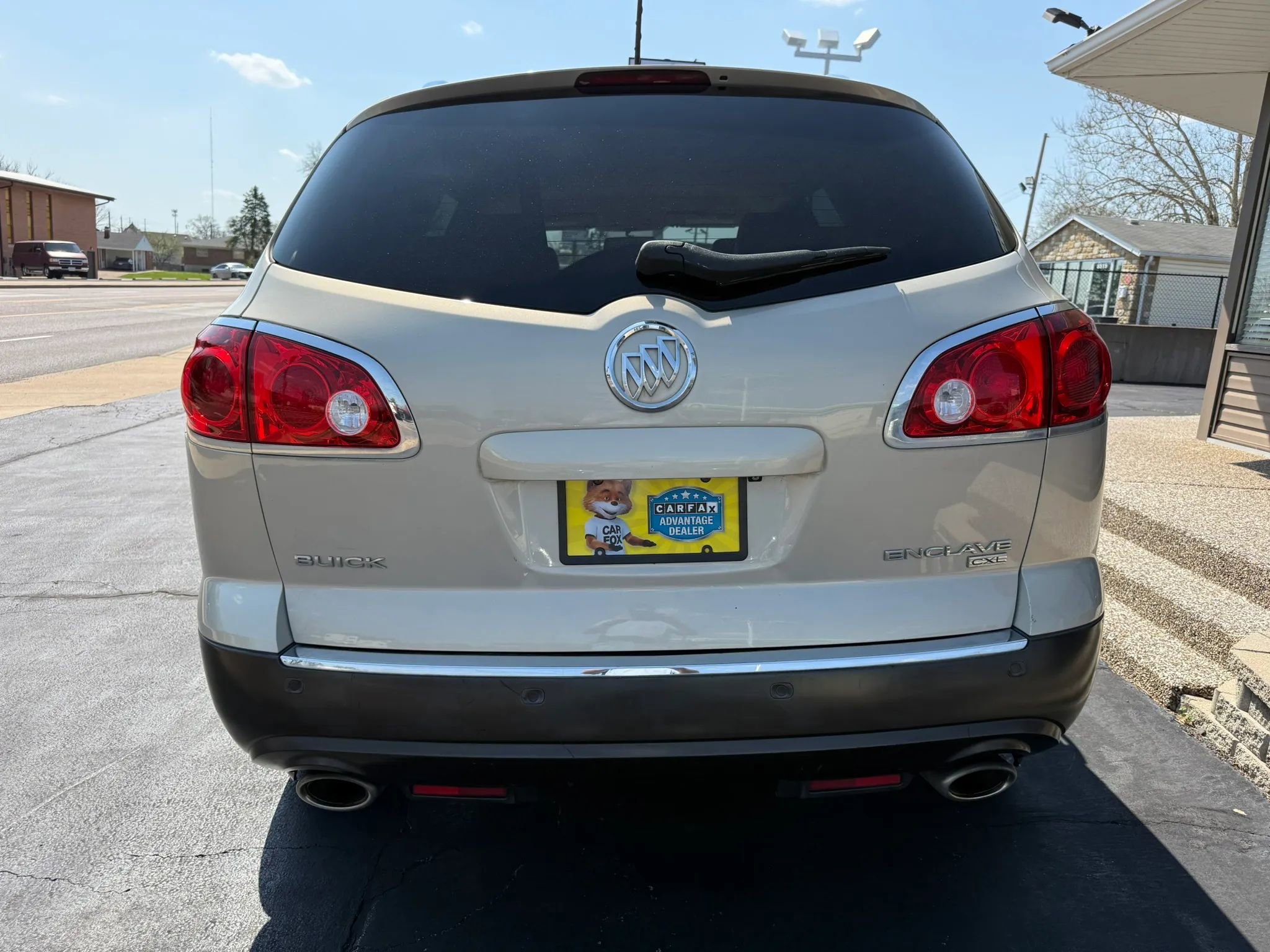 Used 2011 Buick Enclave CXL FWD image 7