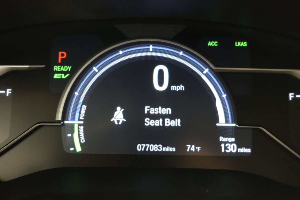 Used 2018 Honda Clarity Touring image 12