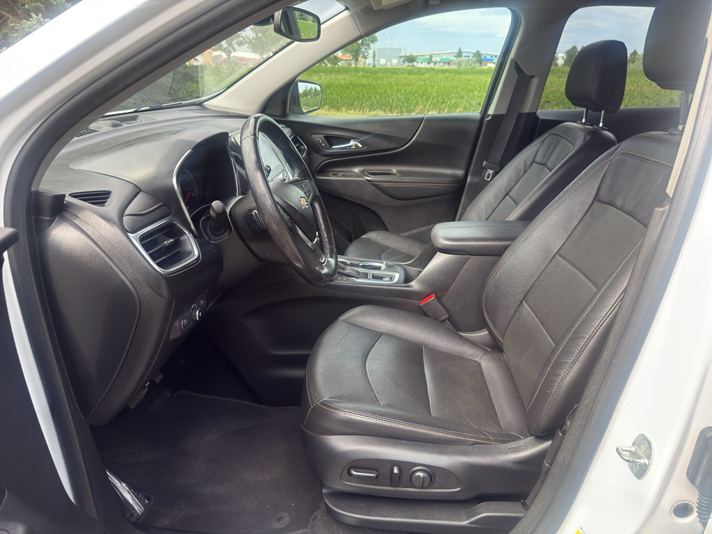 Used 2020 Chevrolet Equinox Premier AWD/4WD image 16