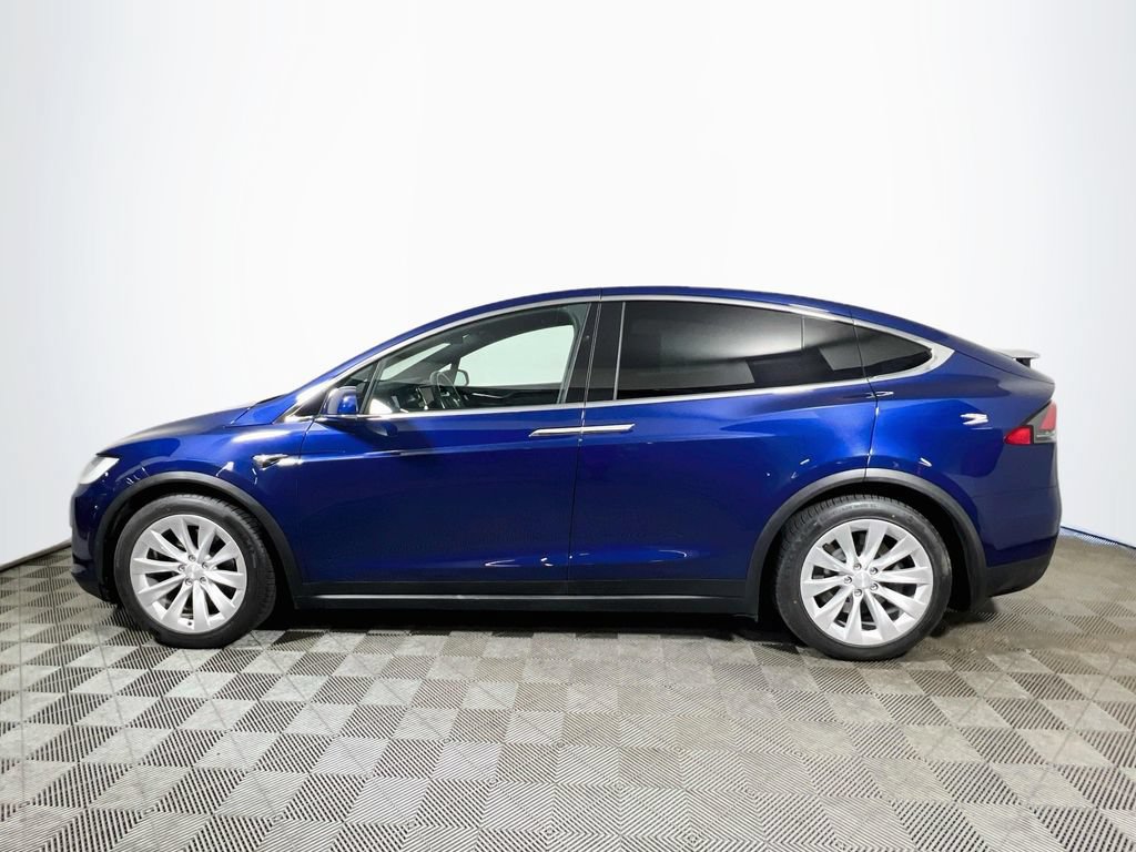 Used 2018 Tesla Model X 75D AWD/4WD image 4