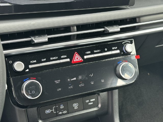 New 2026 Hyundai Tucson Blue SE AWD/4WD image 32