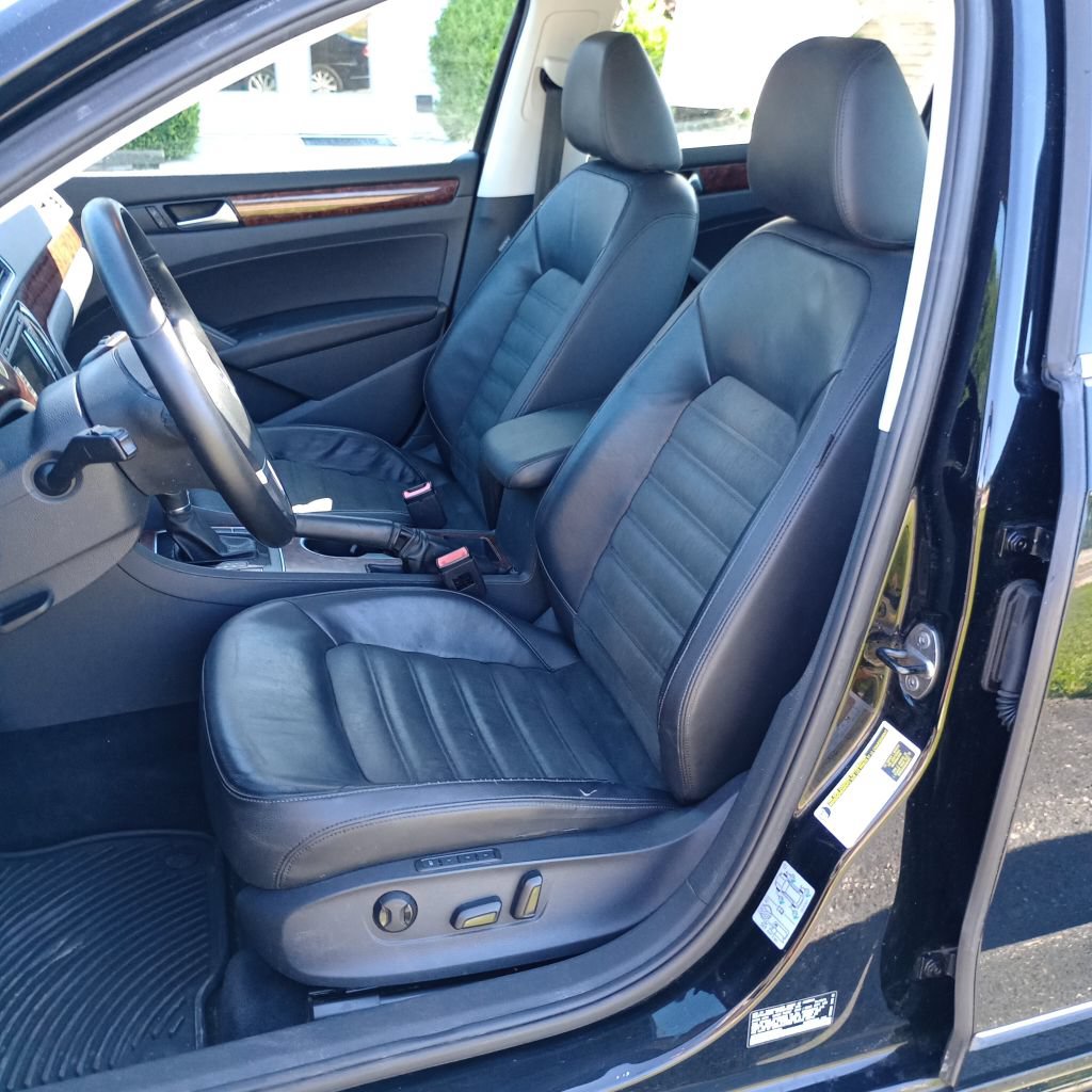 Used 2013 Volkswagen Passat 2.5 SEL Premium FWD image 15