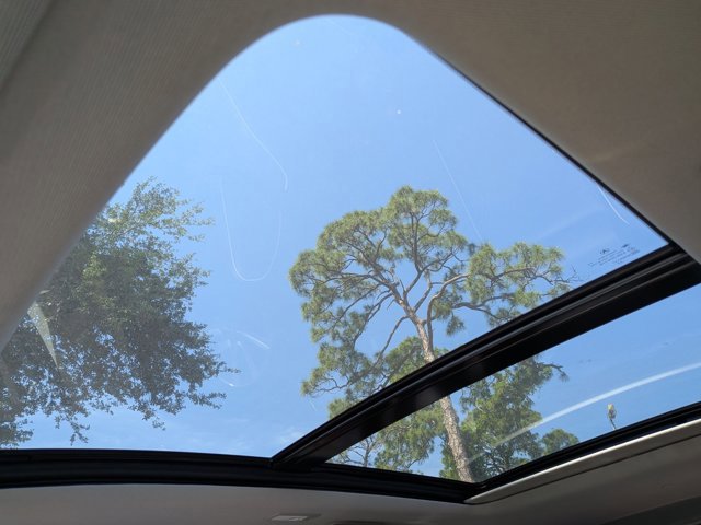 Used 2023 Acura MDX SH-AWD w/ Advance Package image 15