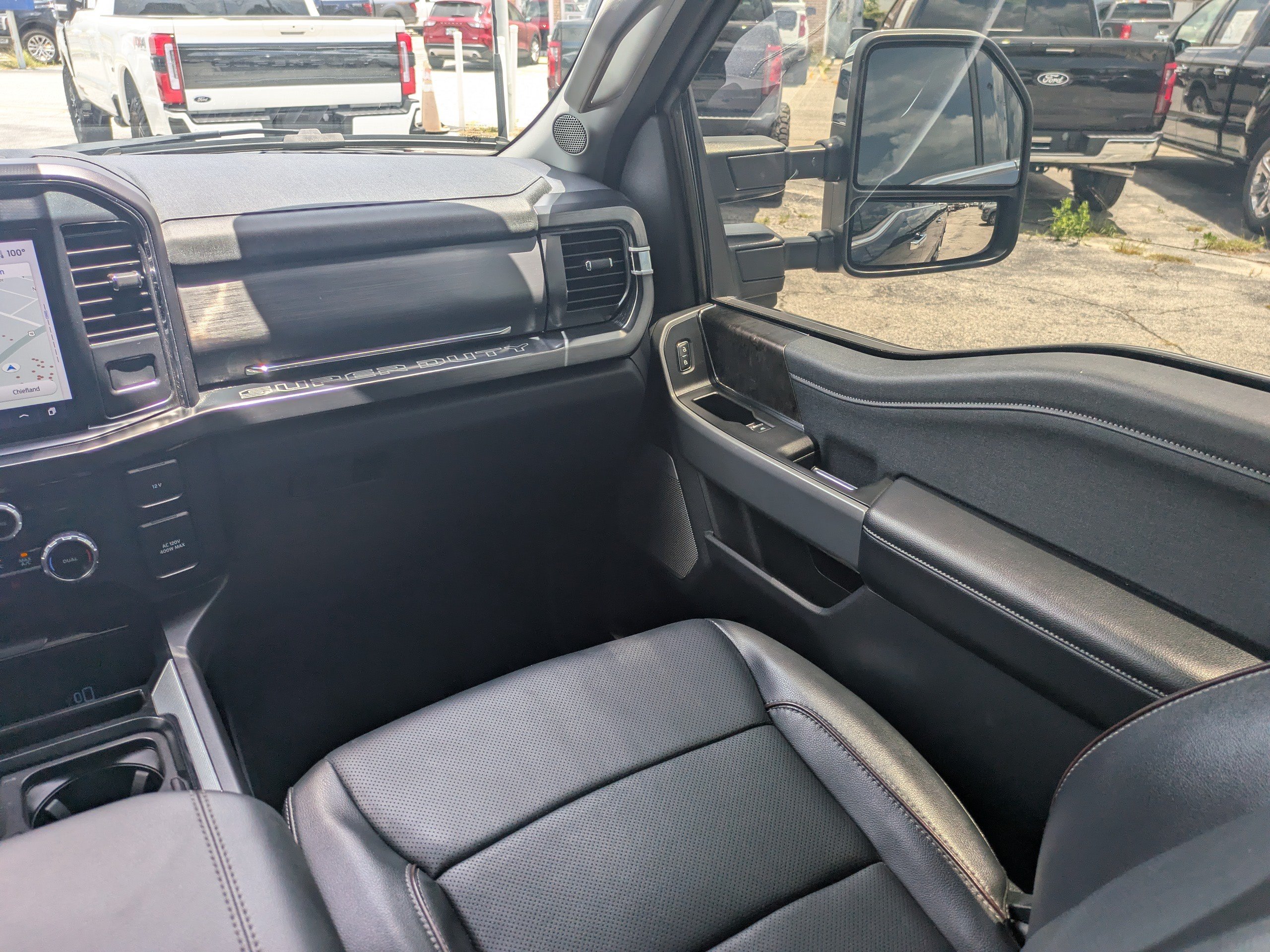 Used 2023 Ford F350 Lariat w/ Chrome Package AWD/4WD image 17