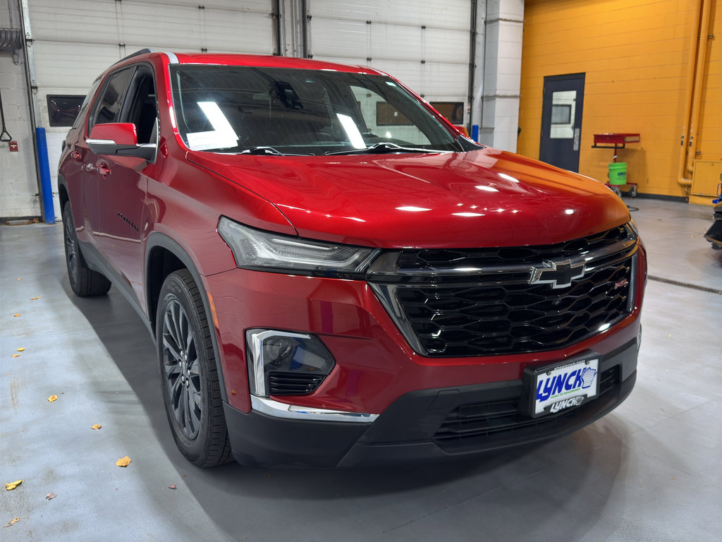 Used 2022 Chevrolet Traverse RS w/ LPO, Floor Liner Package image 8