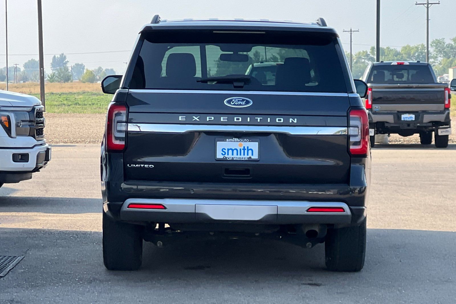 Used 2024 Ford Expedition Limited AWD/4WD image 5