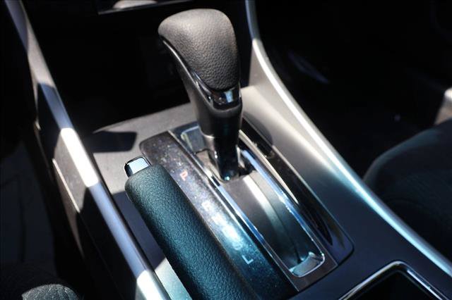 Used 2013 Honda Accord EX image 21