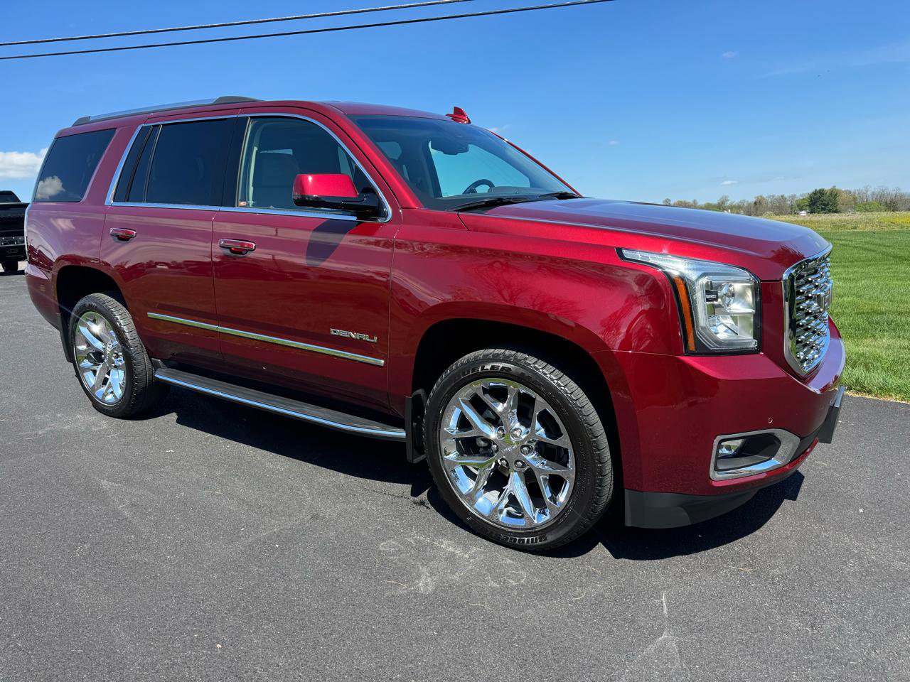 Used 2019 GMC Yukon Denali w/ Open Road Package AWD/4WD image 5