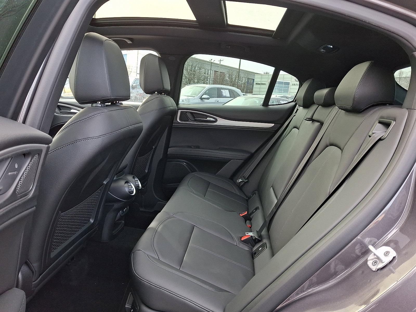 New 2026 Alfa Romeo Stelvio Sprint image 6