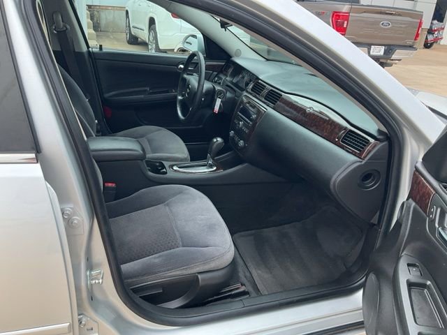 Used 2012 Chevrolet Impala LT w/ LT Sunroof Package image 31