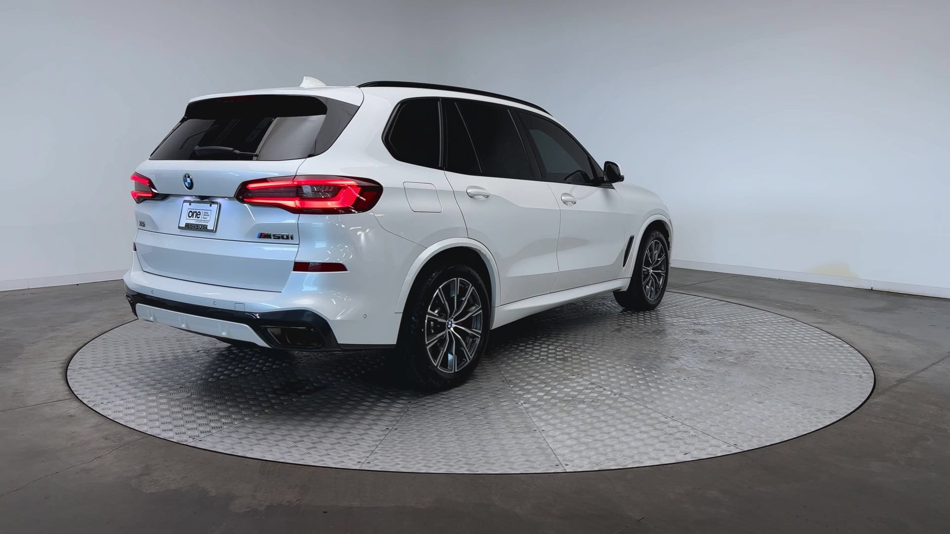 Used 2023 BMW X5 M50i w/ Executive Package AWD/4WD image 8