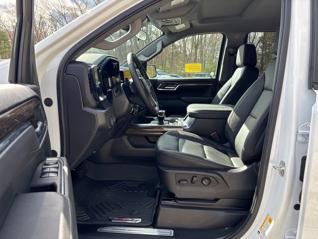 Used 2025 Chevrolet Silverado 1500 LT Trail Boss w/ LT Trail Boss Premium Package AWD/4WD image 30