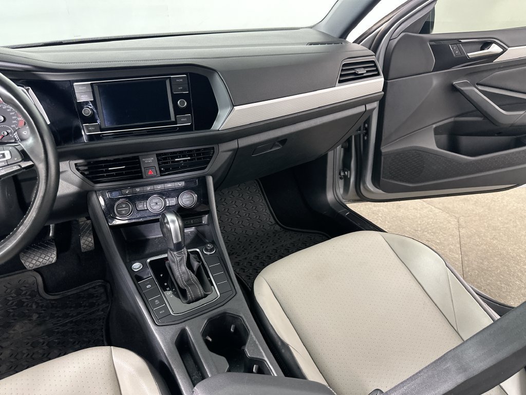 Used 2020 Volkswagen Jetta R-Line FWD image 21