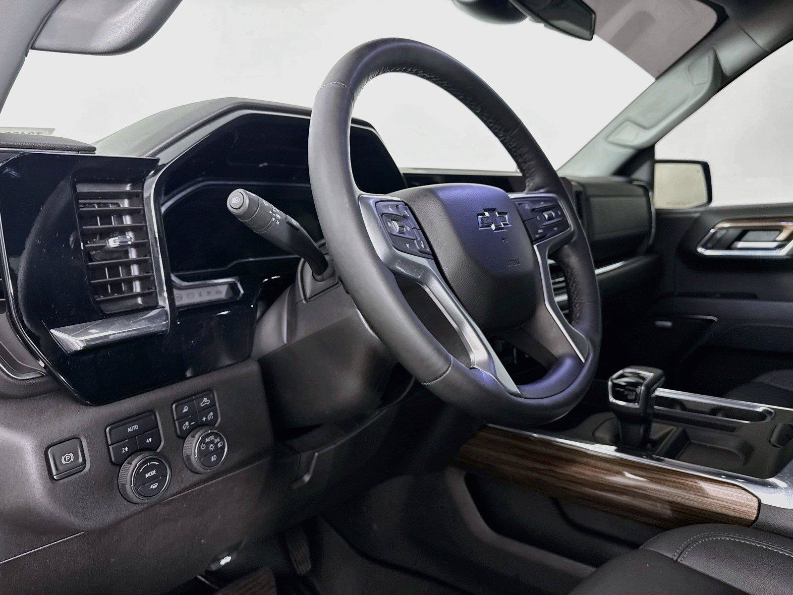 Used 2024 Chevrolet Silverado 1500 RST w/ RST All Star Premium Package AWD/4WD image 4