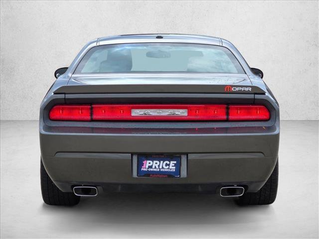 Used 2010 Dodge Challenger R/T RWD image 6