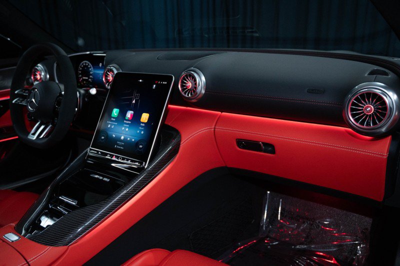New 2026 Mercedes-Benz SL 63 AMG 4MATIC image 17