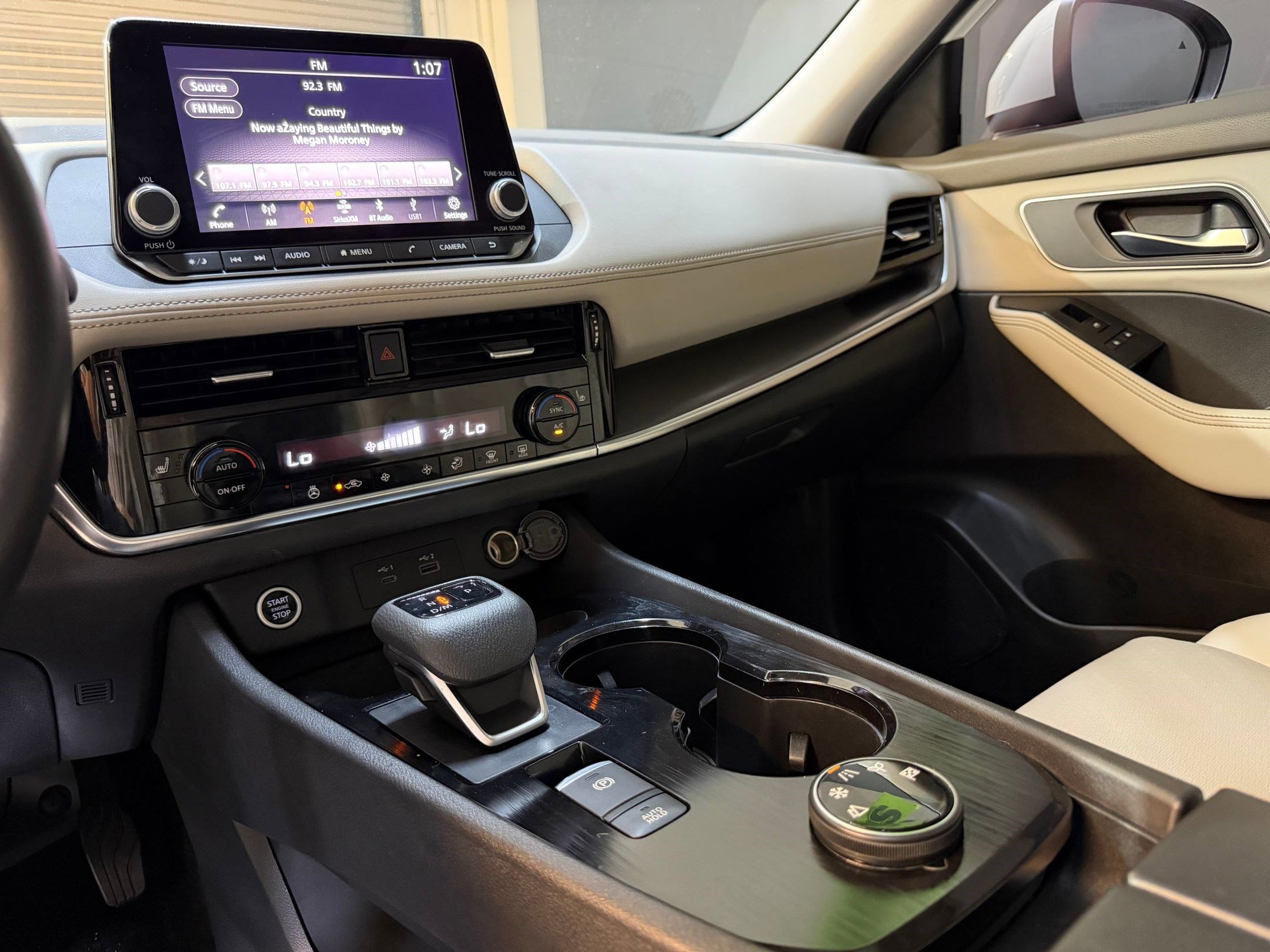Used 2021 Nissan Rogue SV w/ Premium Package AWD/4WD image 28