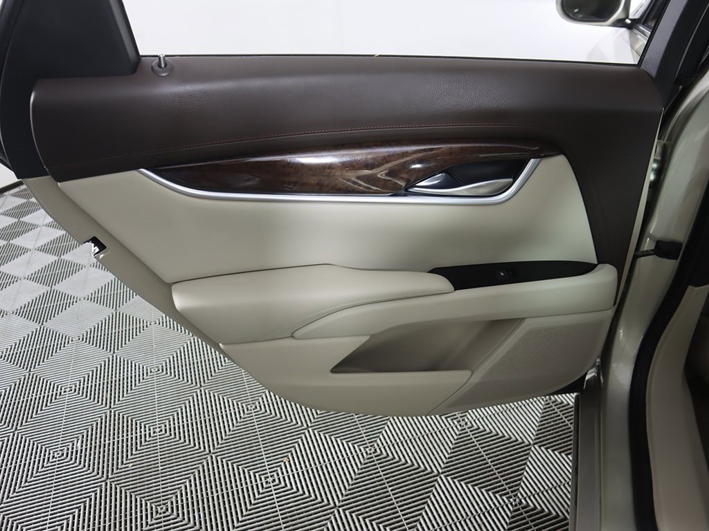 Used 2016 Cadillac XTS Luxury w/ Driver Awareness Package image 28