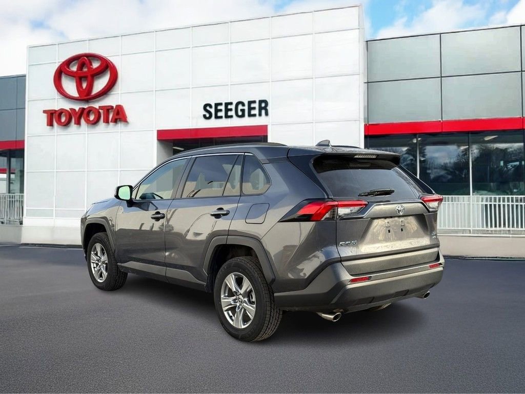 Used 2025 Toyota RAV4 XLE image 7