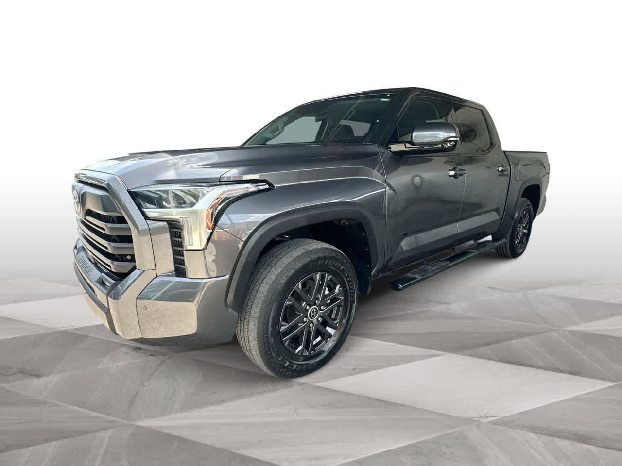 Used 2023 Toyota Tundra SR5 w/ SR5 Convenience Package AWD/4WD image 4