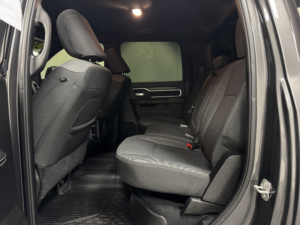 Used 2024 RAM 2500 Big Horn w/ Night Edition AWD/4WD image 16
