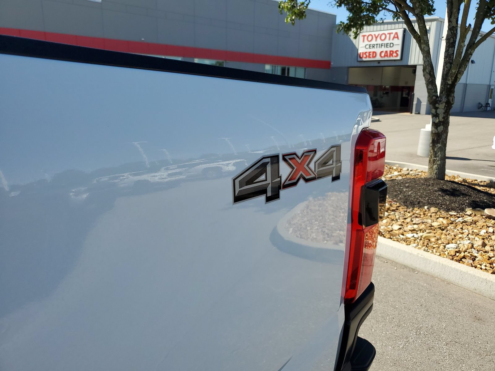 Used 2023 Ford F350 XL w/ 360-Degree Camera Package AWD/4WD image 8