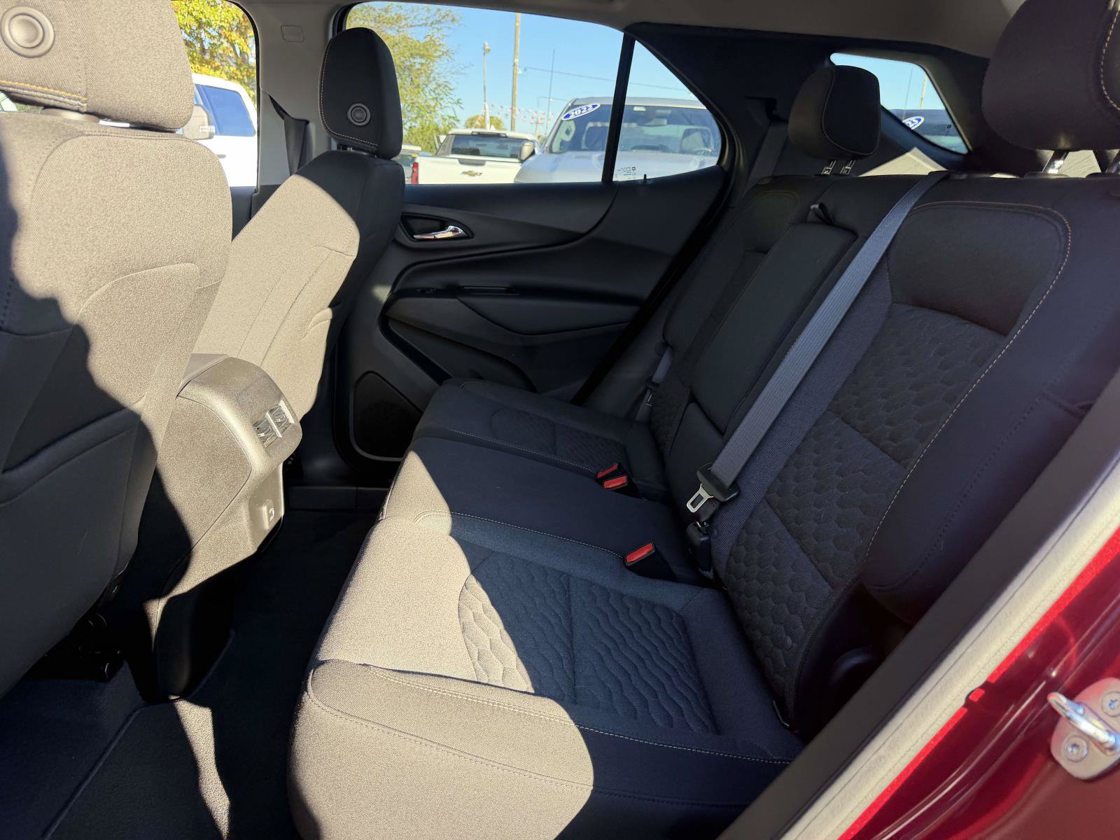 Used 2021 Chevrolet Equinox LT AWD/4WD image 12