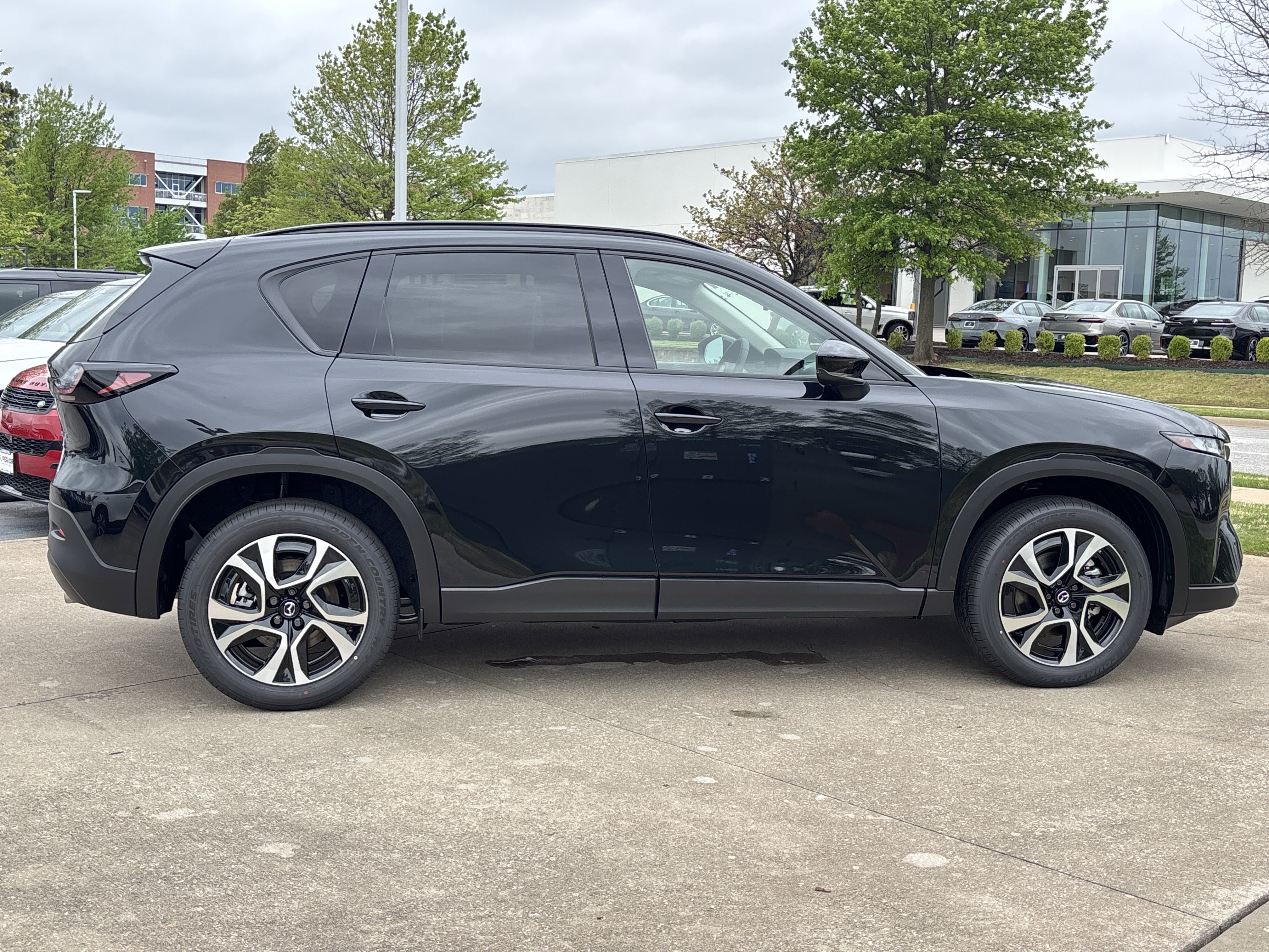 New 2026 MAZDA CX-5 Preferred image 2