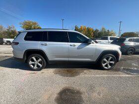 Used 2021 Jeep Grand Cherokee L Limited AWD/4WD image 17