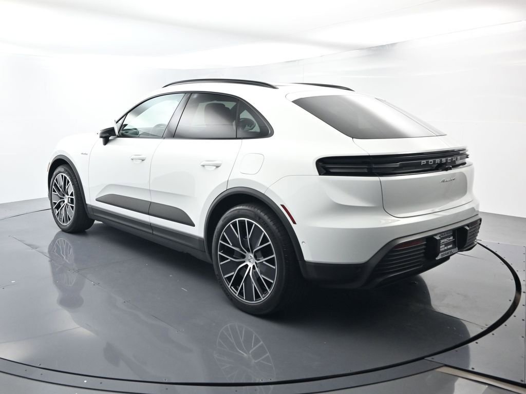 Certified 2024 Porsche Macan 4 Electric image 3