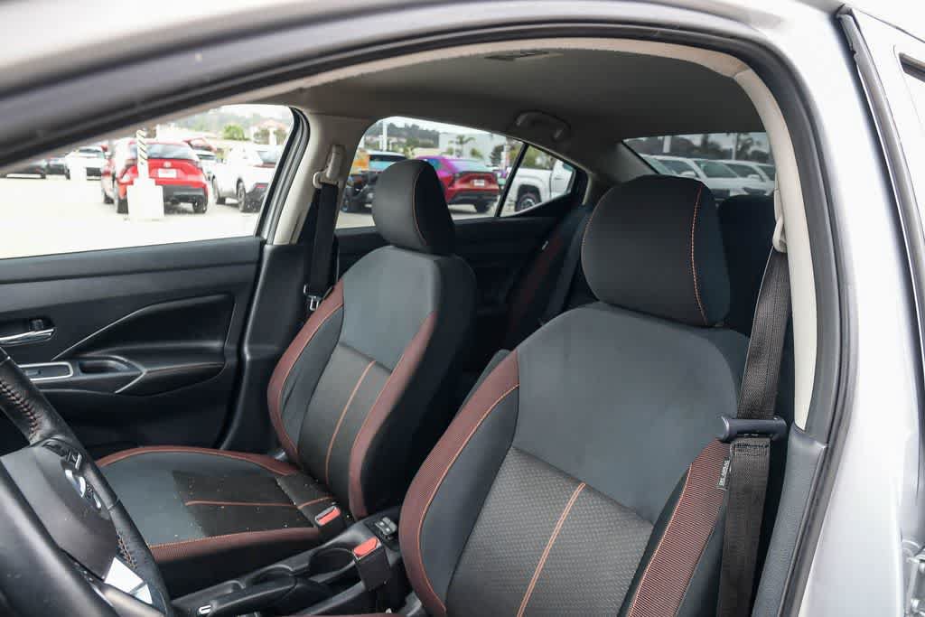 Used 2020 Nissan Versa SR FWD image 17