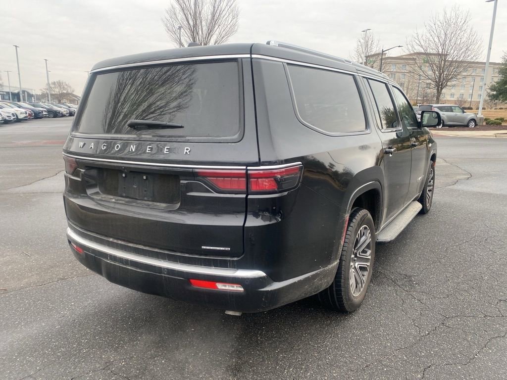 Used 2024 Jeep Wagoneer L Series II w/ Flexible Seating Group image 7