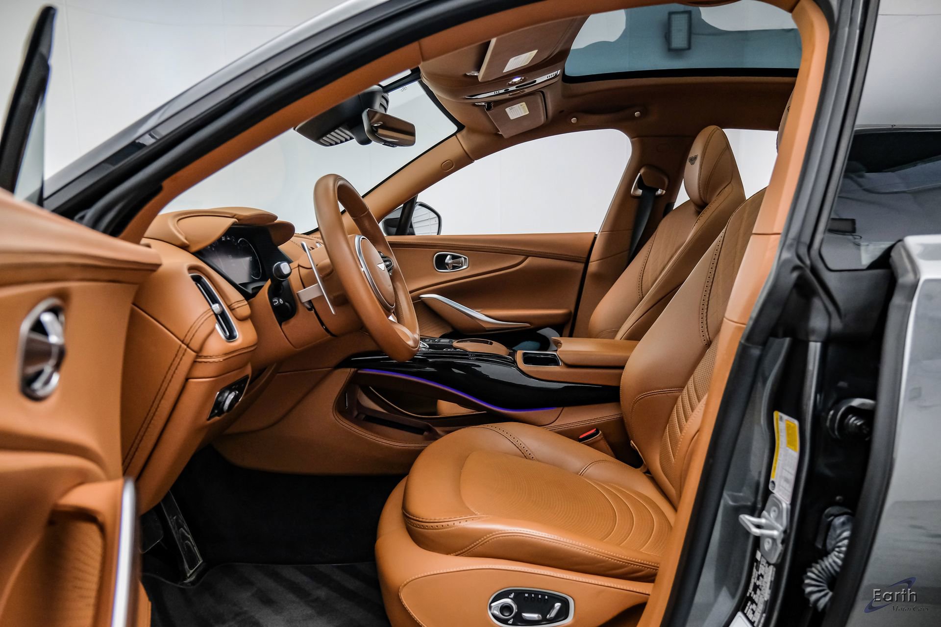 Used 2023 Aston Martin DBX 707 image 36