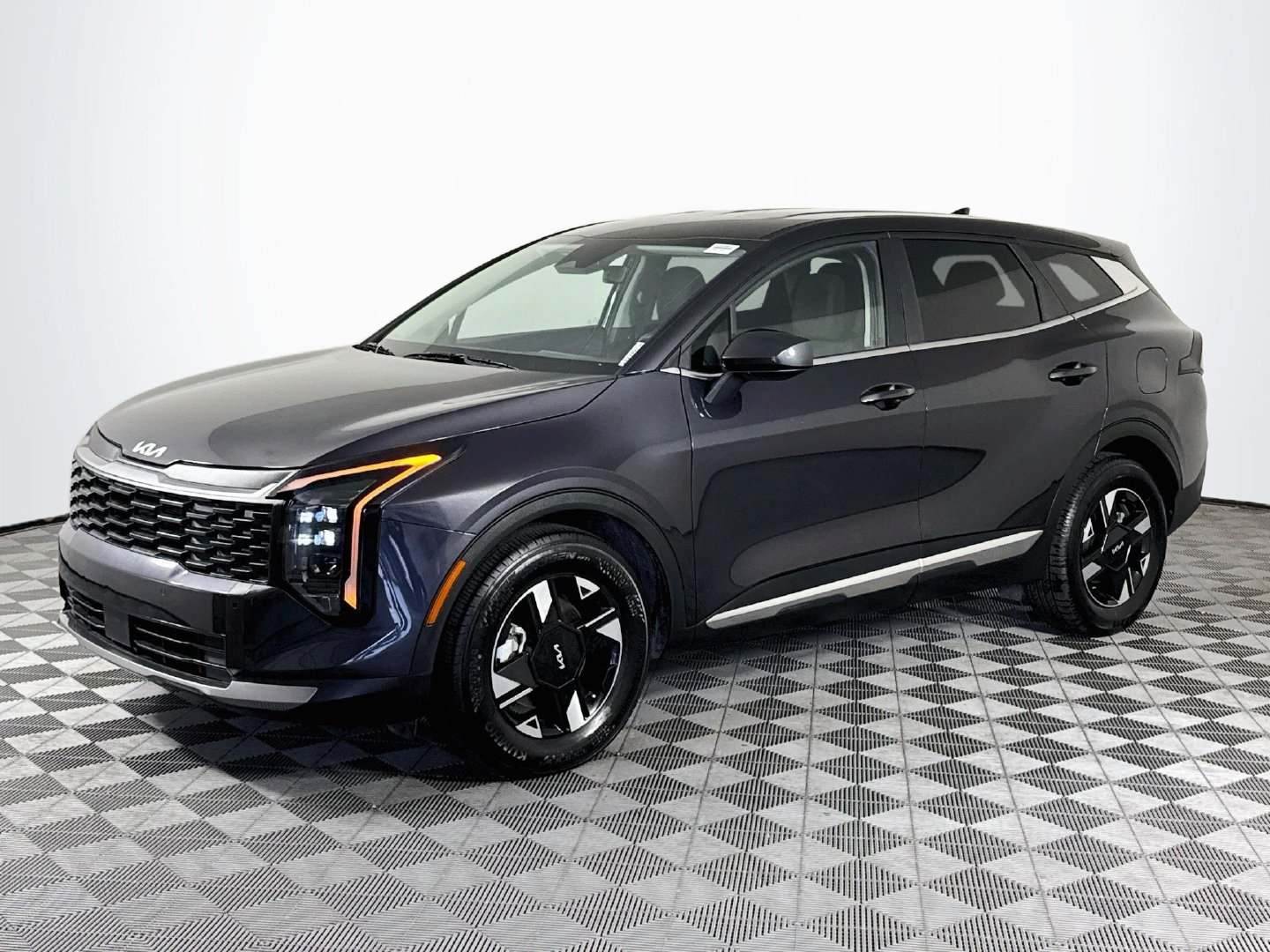 Used 2026 Kia Sportage LX FWD image 4
